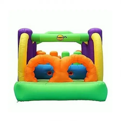 skakaci hrad pohled ze zadu